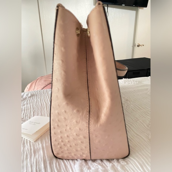 Kate Spade Blush Textured Tote with strap - Picture 5 of 16